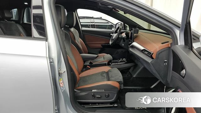 Volkswagen ID.4 2022 Серебряный из Кореи, фото 2