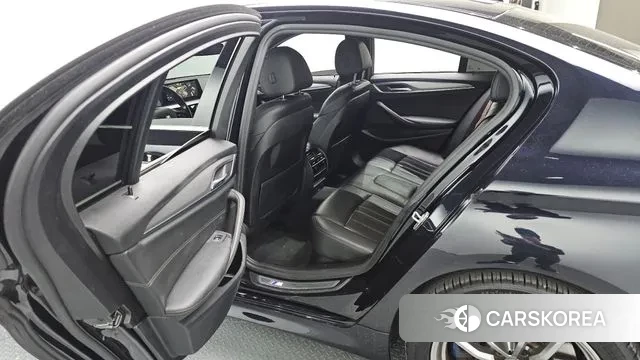 BMW 5 Series (G30) 2018 Синий из Кореи, фото 2