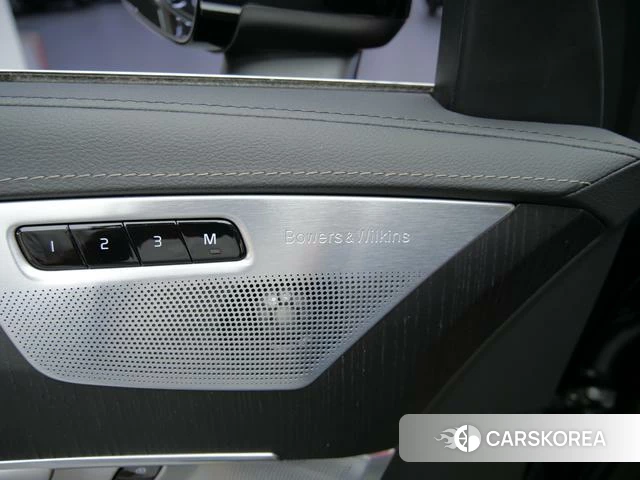 Volvo XC90 2024 Черный из Китая, фото 2