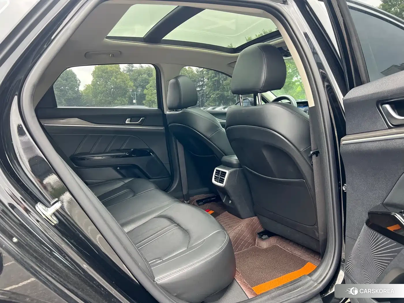 Kia K5 2024 Черный из Китая, фото 2