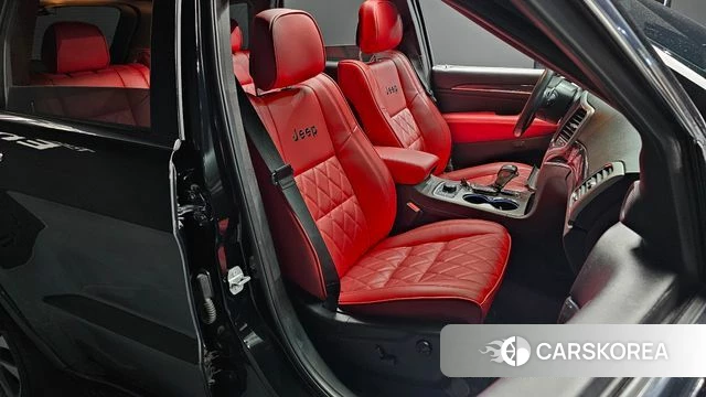 Jeep Grand Cherokee 2018 Черный из Кореи, фото 2