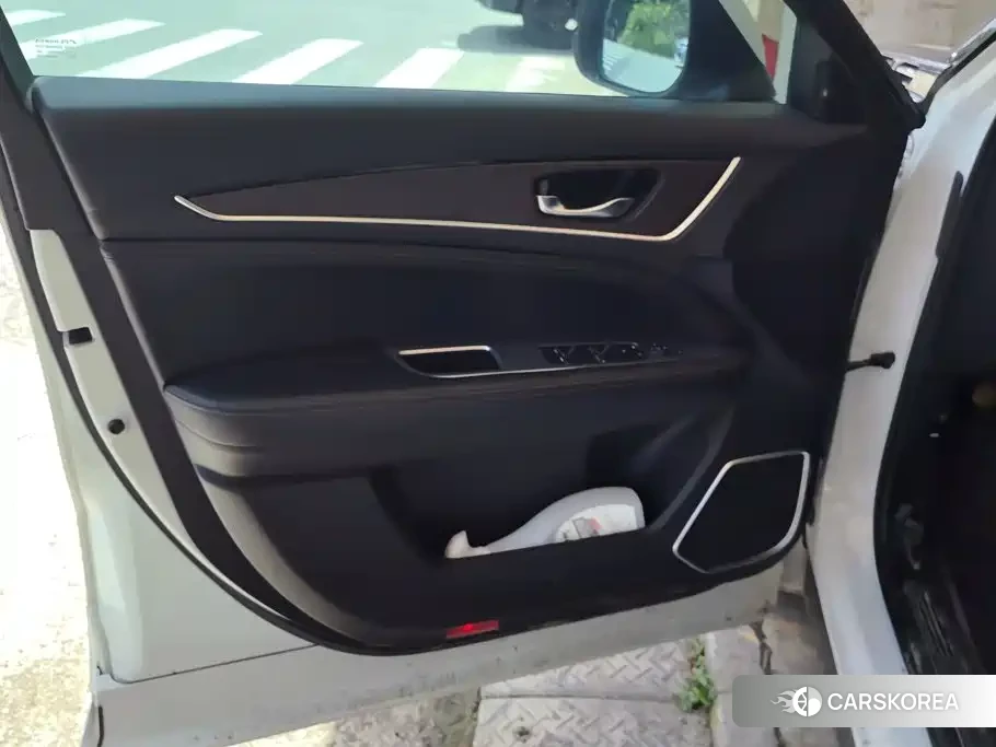 Honda Crown Road 2022 Белый из Китая, фото 3