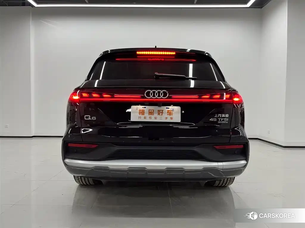 Audi Q6 2025 Черный из Китая, фото 2