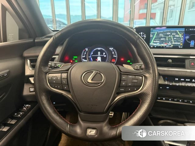 Lexus UX250h 2020 Белый из Кореи, фото 2