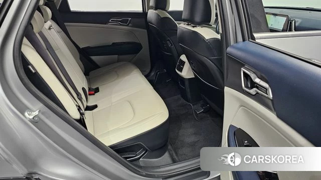 Kia Sportage 5th Generation Hybrid 2023 Серый из Кореи, фото 2