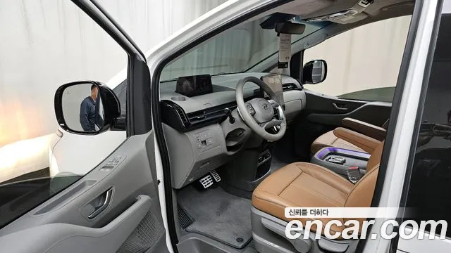 Hyundai Staria 2023 Белый из Кореи, фото 2
