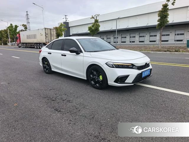 Honda Civic 2023 Белый из Китая, фото 2