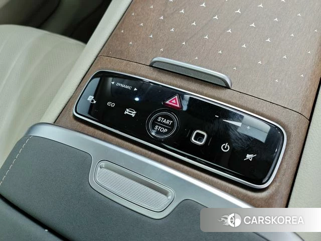 Mercedes-Benz EQS SUV 2023 Белый из Китая, фото 2