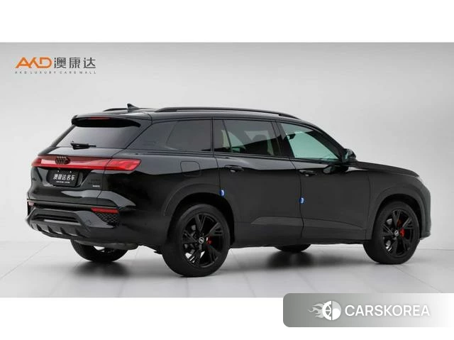 Audi Q6 2024 Черный из Китая, фото 2