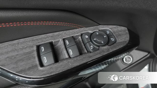 Chevrolet (GM Daewoo) Trax Crossover 2023 Белый из Кореи, фото 2