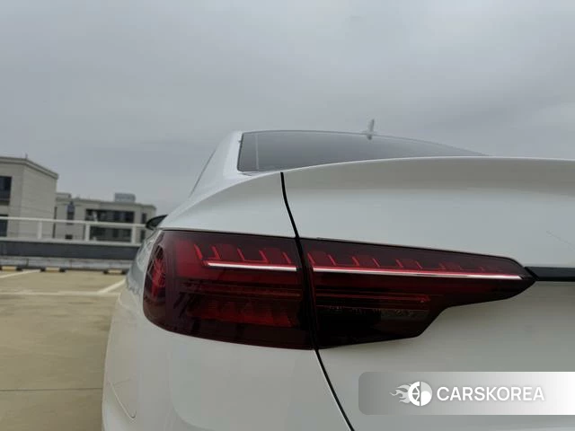 Audi A4L 2024 Белый из Китая, фото 2