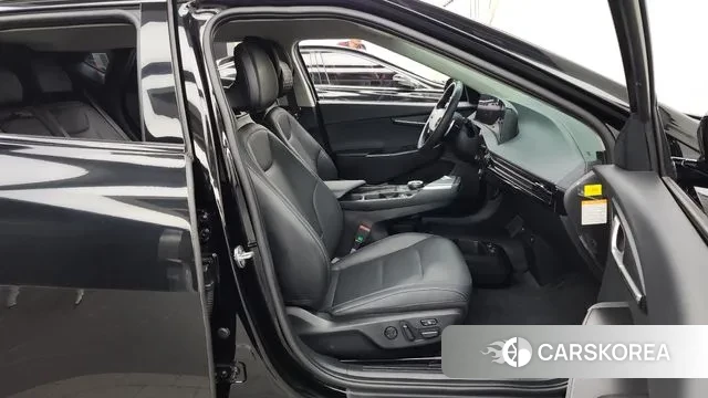 Kia EV6 2021 Черный из Кореи, фото 2