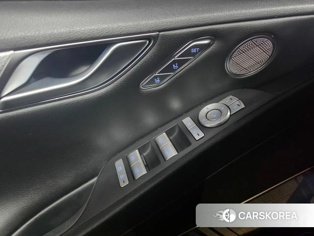 Genesis Electrified G80 (RG3) 2021 Черный из Кореи, фото 2