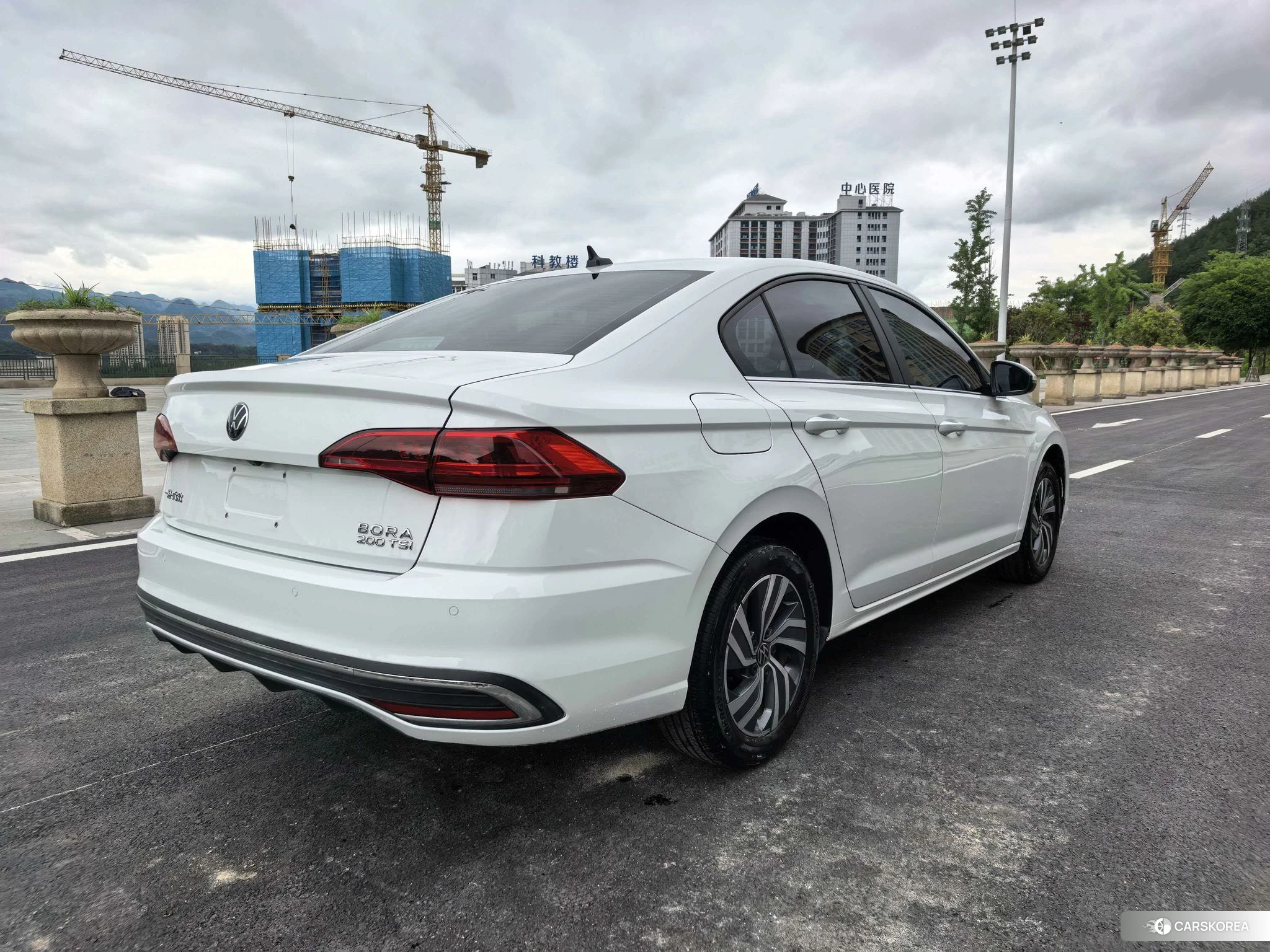 Volkswagen Bora 2024 Белый из Китая, фото 2