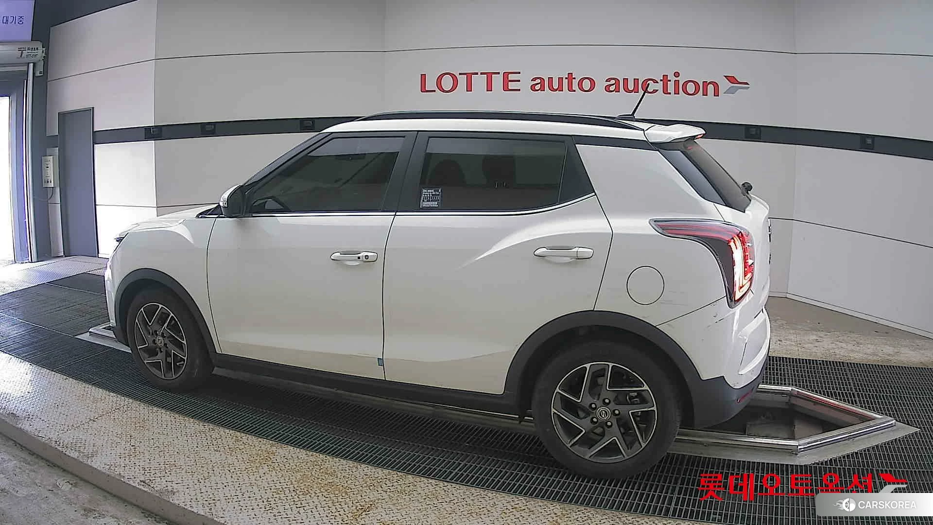 SsangYong Tivoli 2022 Grand White из Кореи, фото 2