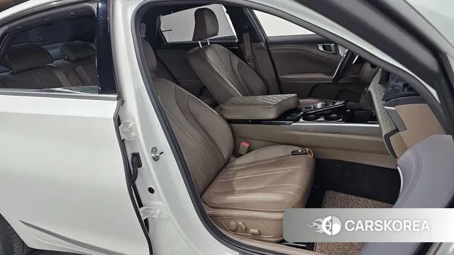 Kia K8 2023 Белый из Кореи, фото 2