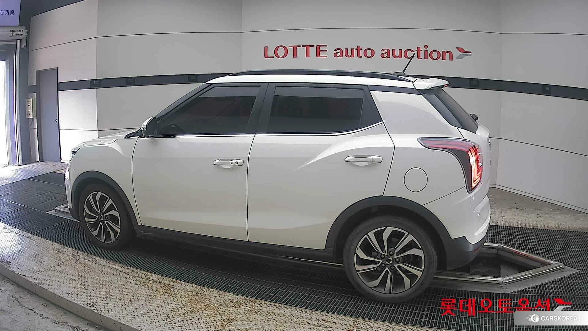 SsangYong Tivoli 2021 Grand White из Кореи, фото 2