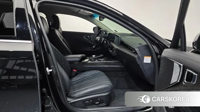 Kia K8 Hybrid 2023 Черный из Кореи, фото 2