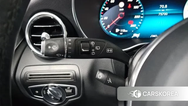 Mercedes-Benz GLC-Class X253 2021 Белый из Кореи, фото 2