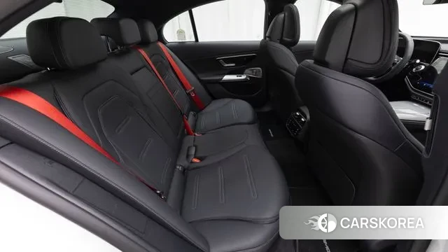 Mercedes-Benz E-Class W214 2025 Белый из Кореи, фото 2