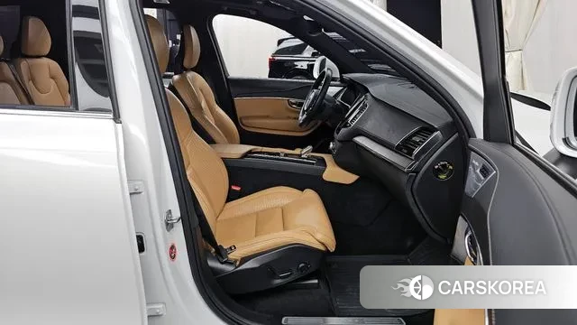 Volvo XC90 second Generation 2021 Белый из Кореи, фото 2