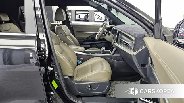 Ssangyong Torres 2022 Черный из Кореи, фото 2