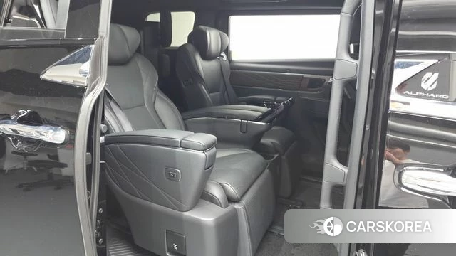 Toyota Alphard 4th Generation 2024 Черный из Кореи, фото 2
