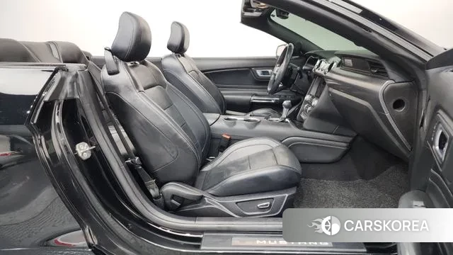 Ford Mustang 2019 Черный из Кореи, фото 2