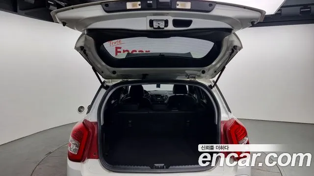 Ssangyong Tivoli Air 2018 Белый из Кореи, фото 2