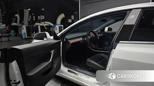Tesla Model 3 2020 Белый из Кореи, фото 2