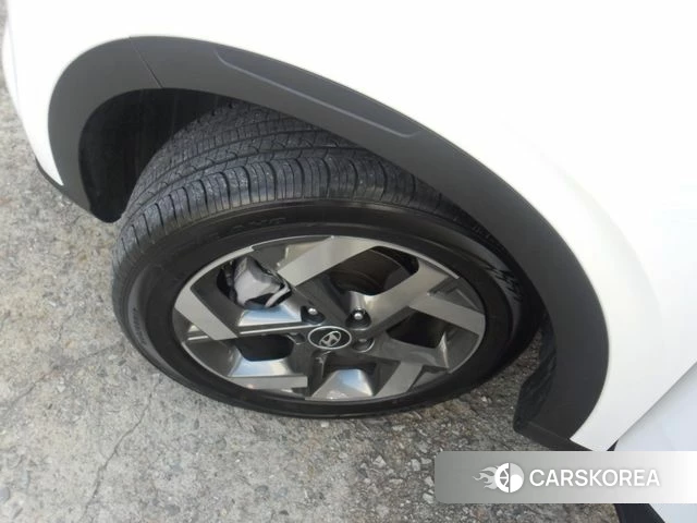 Hyundai Venue 2026 Белый из Кореи, фото 2