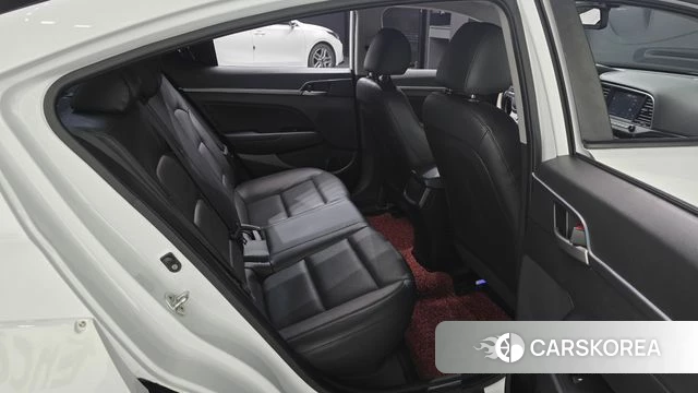 Hyundai Avante AD 2018 Белый из Кореи, фото 2