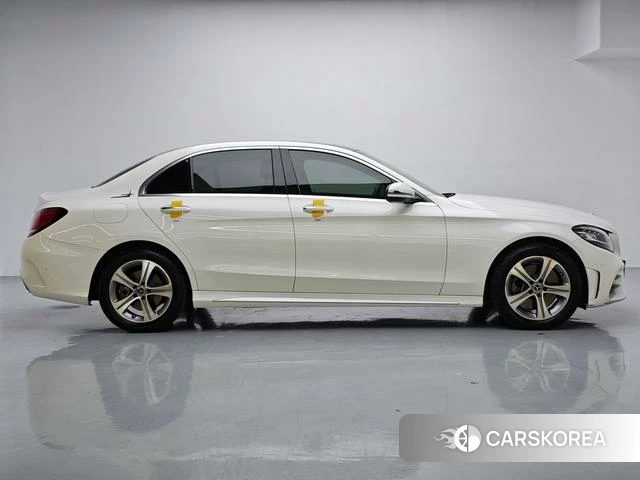Mercedes-Benz Class C 2021 Белый из Китая, фото 2