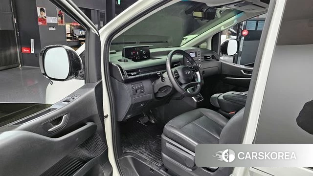 Hyundai Staria 2025 Белый из Кореи, фото 2