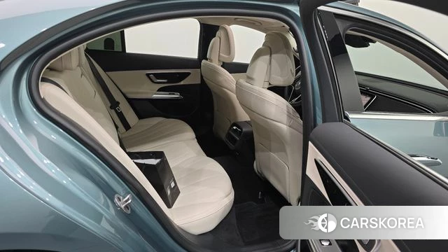 Mercedes-Benz E-Class W214 2025 Синий нефрит из Кореи, фото 2