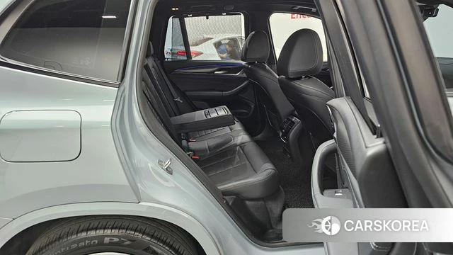 BMW X3 (G01) 2022 Цвет галактики из Кореи, фото 2