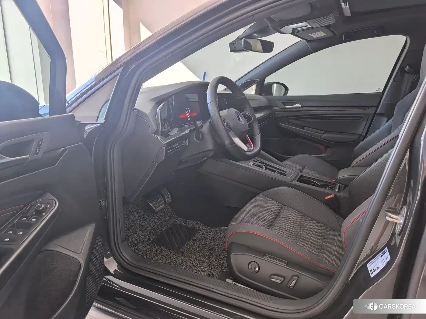 Volkswagen Golf 2023 Черный из Китая, фото 2