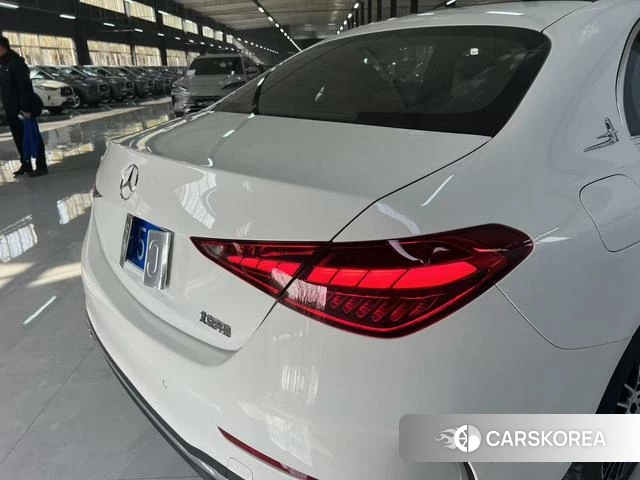 Mercedes-Benz Class C 2025 Белый из Китая, фото 2