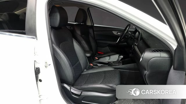 Kia Come New K3 2019 Белый из Кореи, фото 2