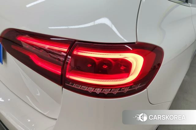 Mercedes-Benz Class B 2023 Белый из Китая, фото 2