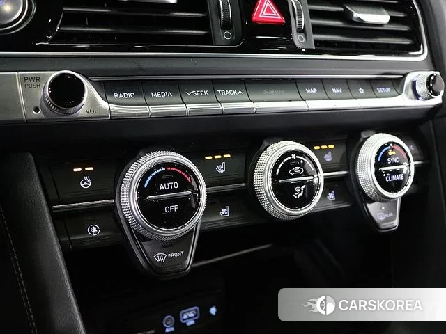 Genesis G70 2019 Синий из Кореи, фото 2