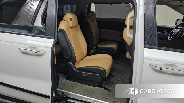 Kia Carnival 4th generation 2023 Белый из Кореи, фото 2