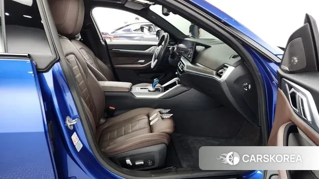 BMW i4 2023 Синий из Кореи, фото 2