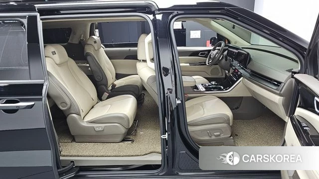 Kia Carnival 4th generation 2021 Черный из Кореи, фото 2