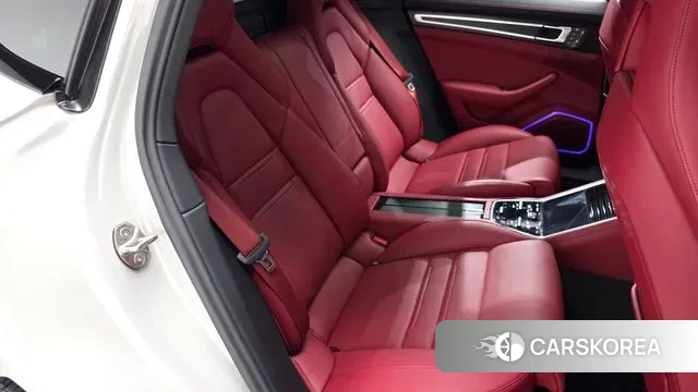 Porsche Panamera (971) 2023 Серебристо-серый из Кореи, фото 2