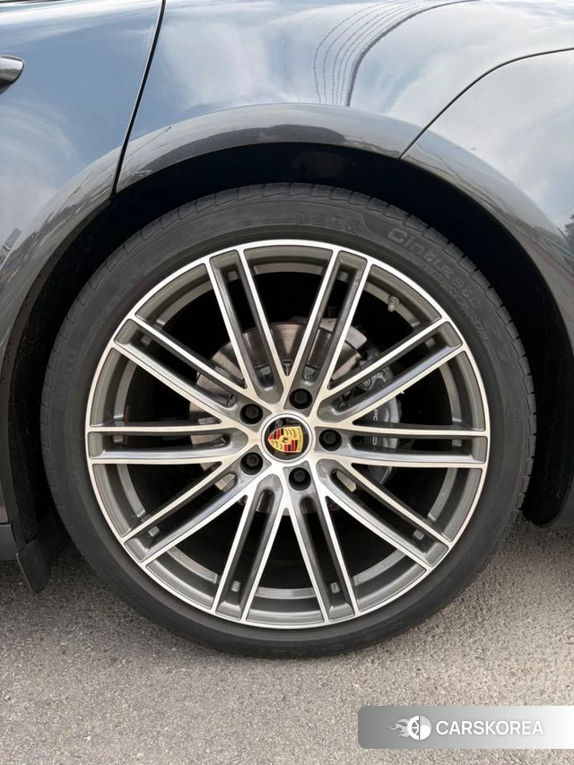 Porsche Panamera (971) 2018 Серый из Кореи, фото 2