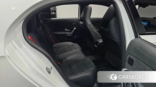 Mercedes-Benz A-Class W177 2025 Белый из Кореи, фото 2