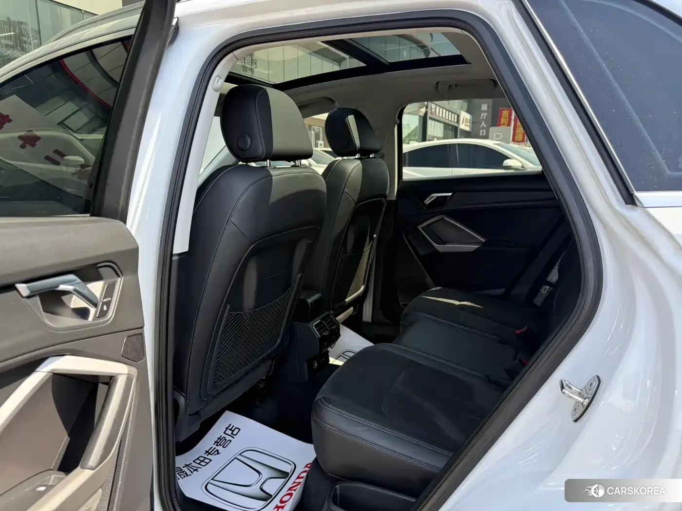 Audi Q3 2022 Белый из Китая, фото 2