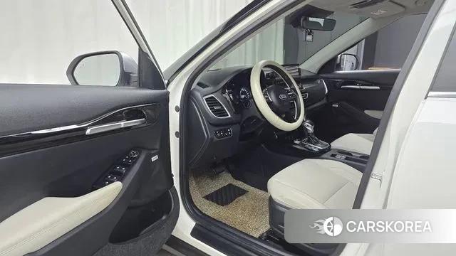 Kia Seltos 2020 Белый из Кореи, фото 2