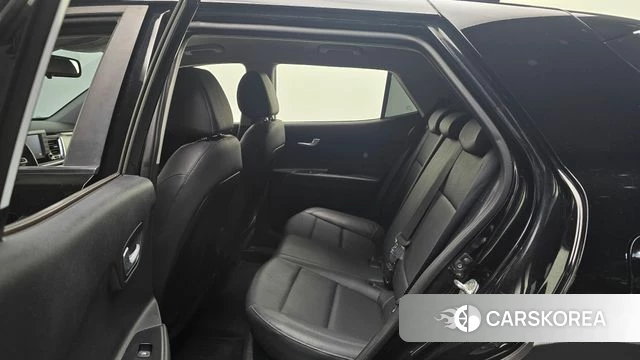Kia Stonic 2018 Черный из Кореи, фото 2